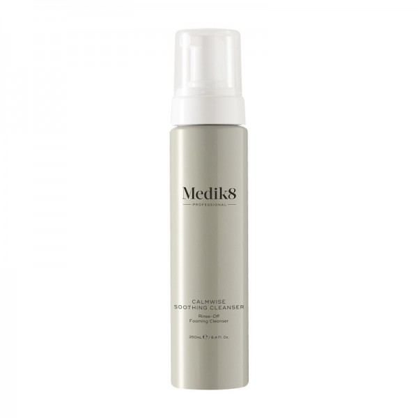 Medik8 Professional Calmwise Soothing Cleanser 250 ml